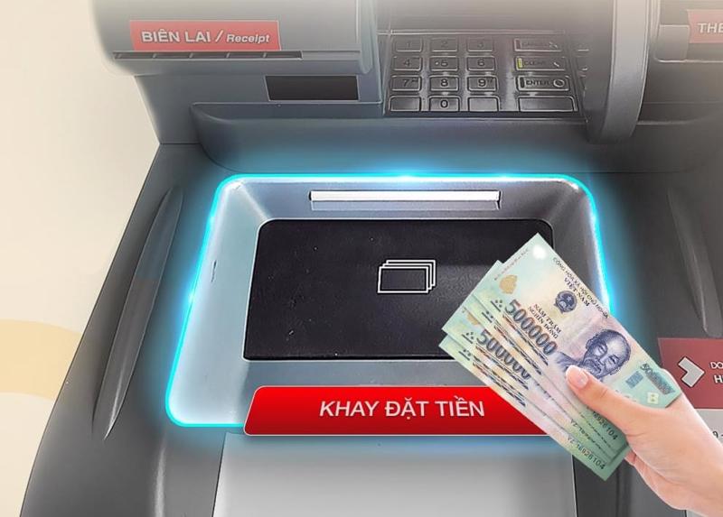 nạp tiền tại cây ATM Techcombank